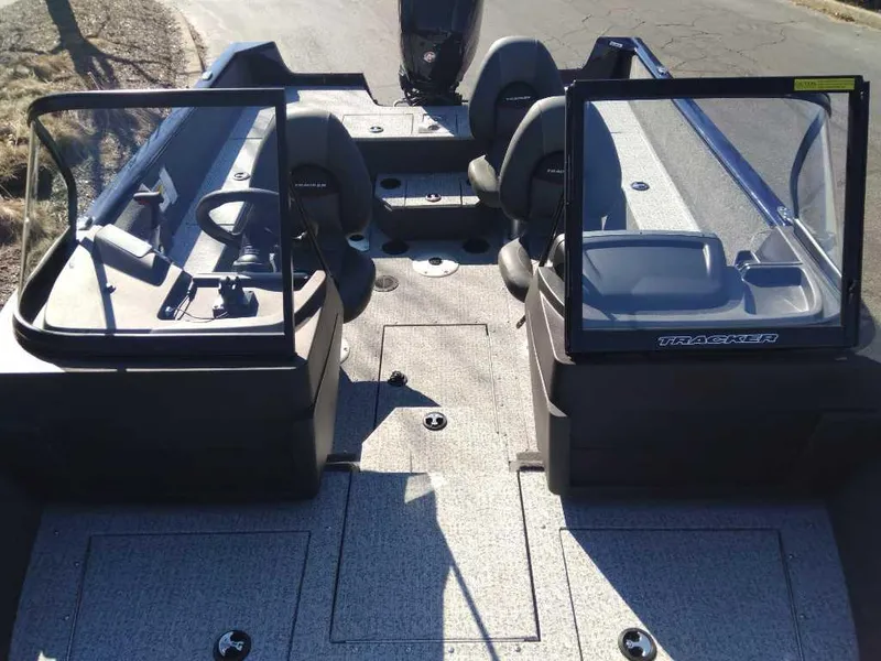 Slide: The Image of Tracker Pro Guide V-175 Combo 2025 - 66