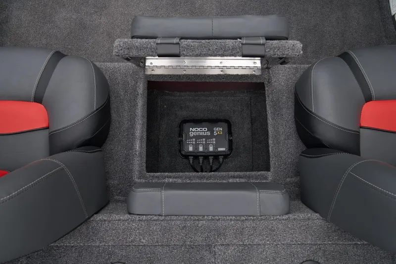 Slide: The Image of Tracker Pro Team 195 Tournament Edition 2025 - 30