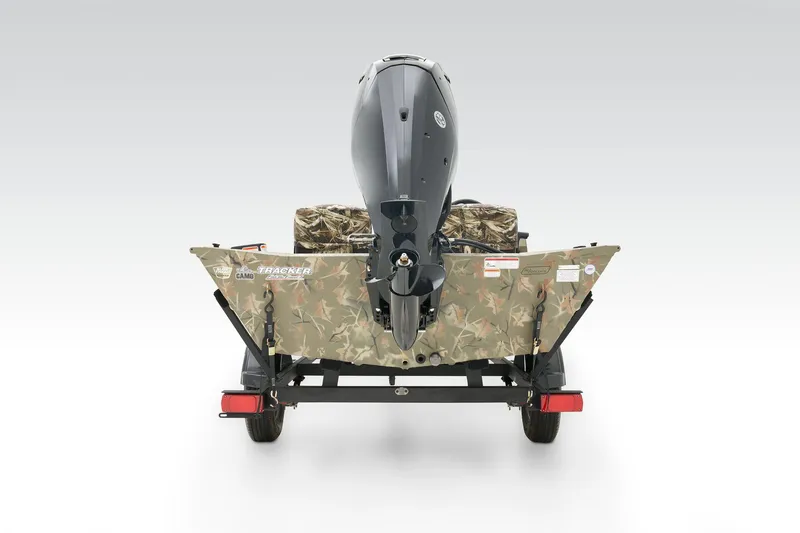 Slide: The Image of Tracker Grizzly 1754 SC 2025 - 33