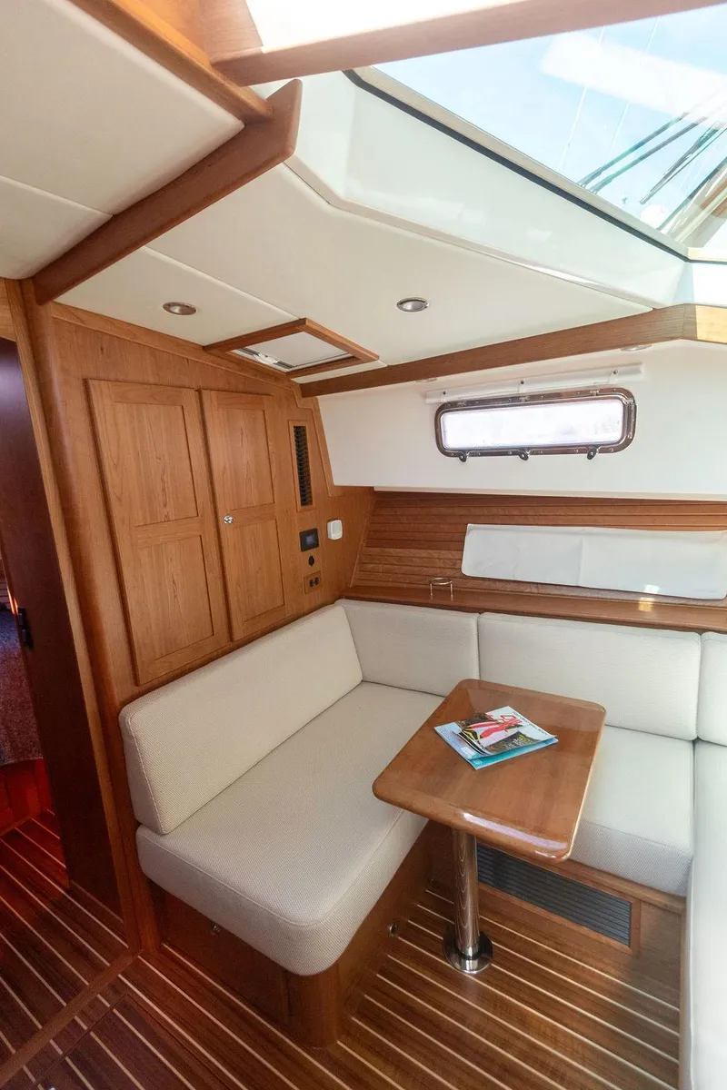 Slide: The Image of S43 Lounge FWD - 48