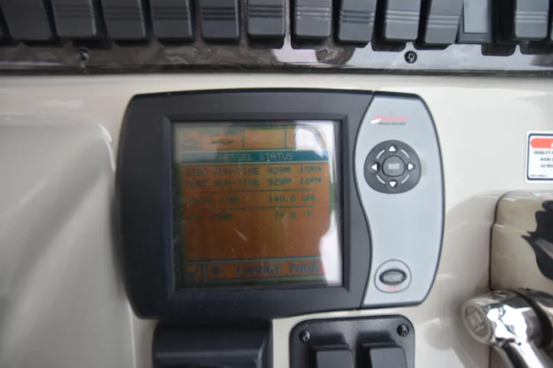 Slide: The Image of Sea Ray 420 Sundancer 2005 - 55