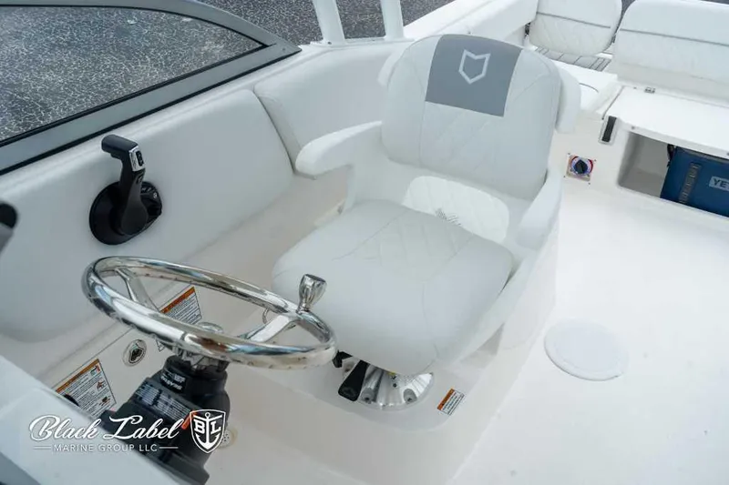 Slide: The Image of Sea Fox 228 Traveler Dual Console 2025 - 11