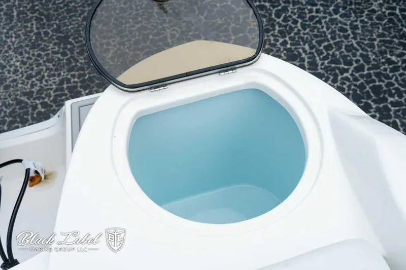 Slide: The Image of Sea Fox 228 Traveler Dual Console 2025 - 23