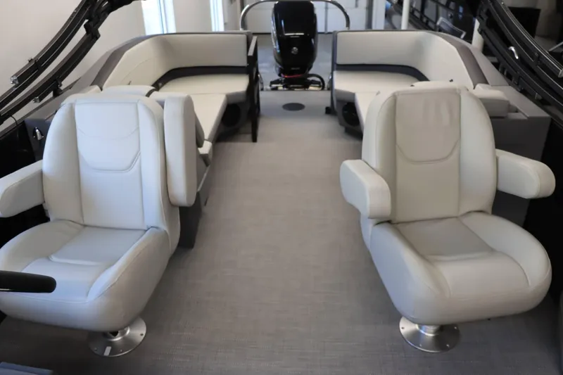 Slide: The Image of Starcraft GX 22R DH SPORT 2025 - 13