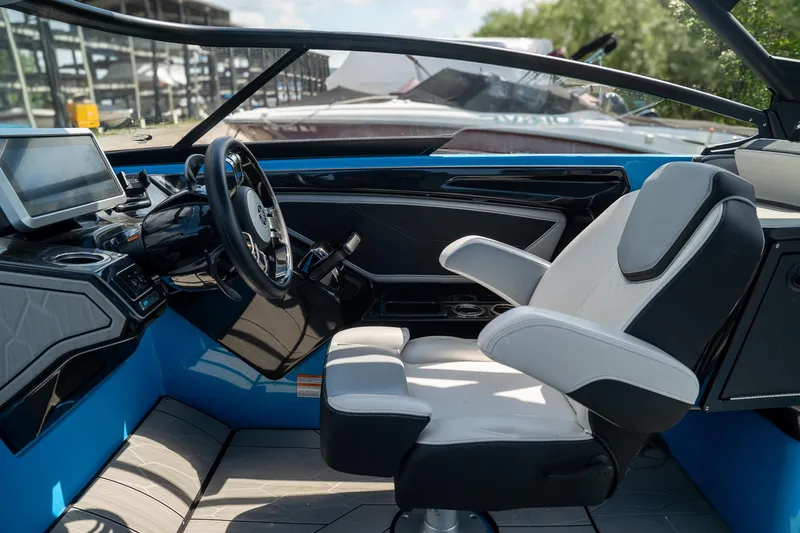 Slide: The Image of Yamaha 255XD 2023 - 12