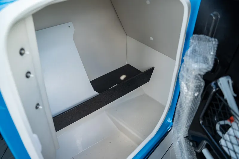 Slide: The Image of Yamaha 255XD 2023 - 17