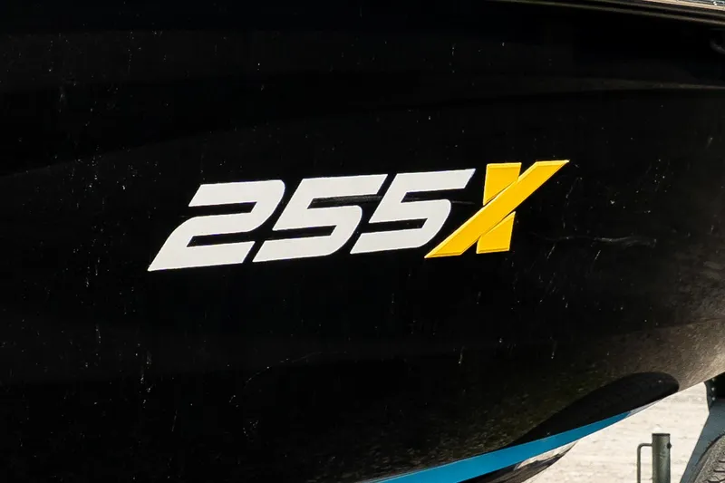 Slide: The Image of Yamaha 255XD 2023 - 2