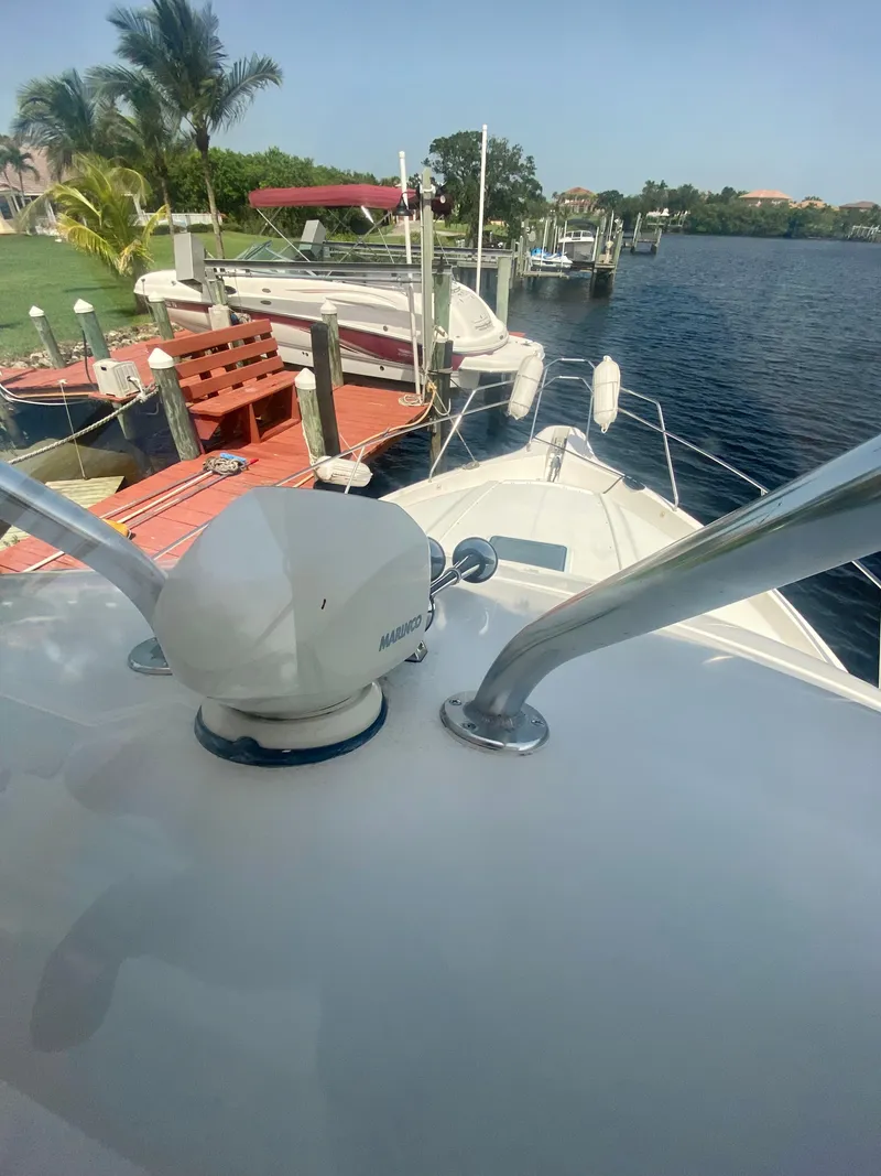 Slide: The Image of Silverton 392 Motor Yacht 1997 - 30