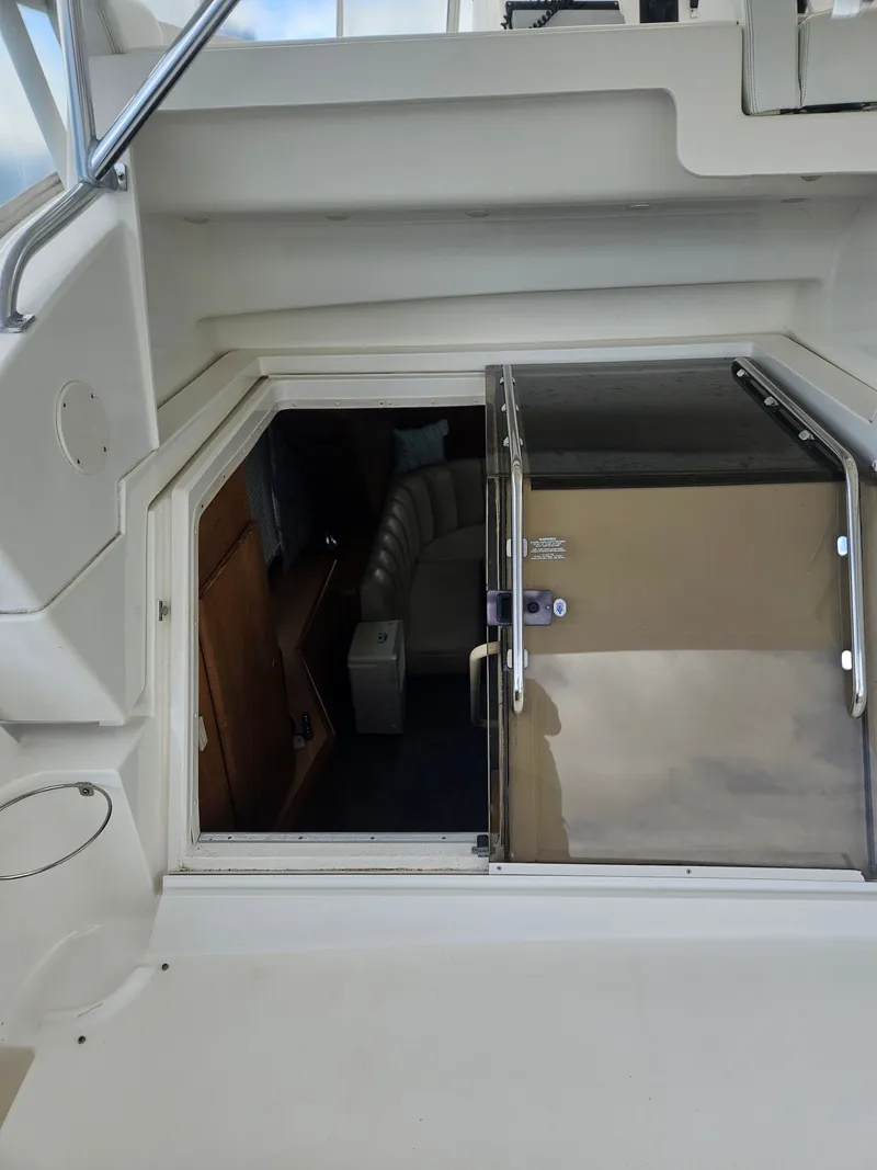 Slide: The Image of Silverton 392 Motor Yacht 1997 - 36