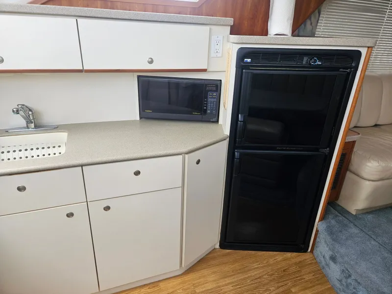 Slide: The Image of Silverton 392 Motor Yacht 1997 - 56