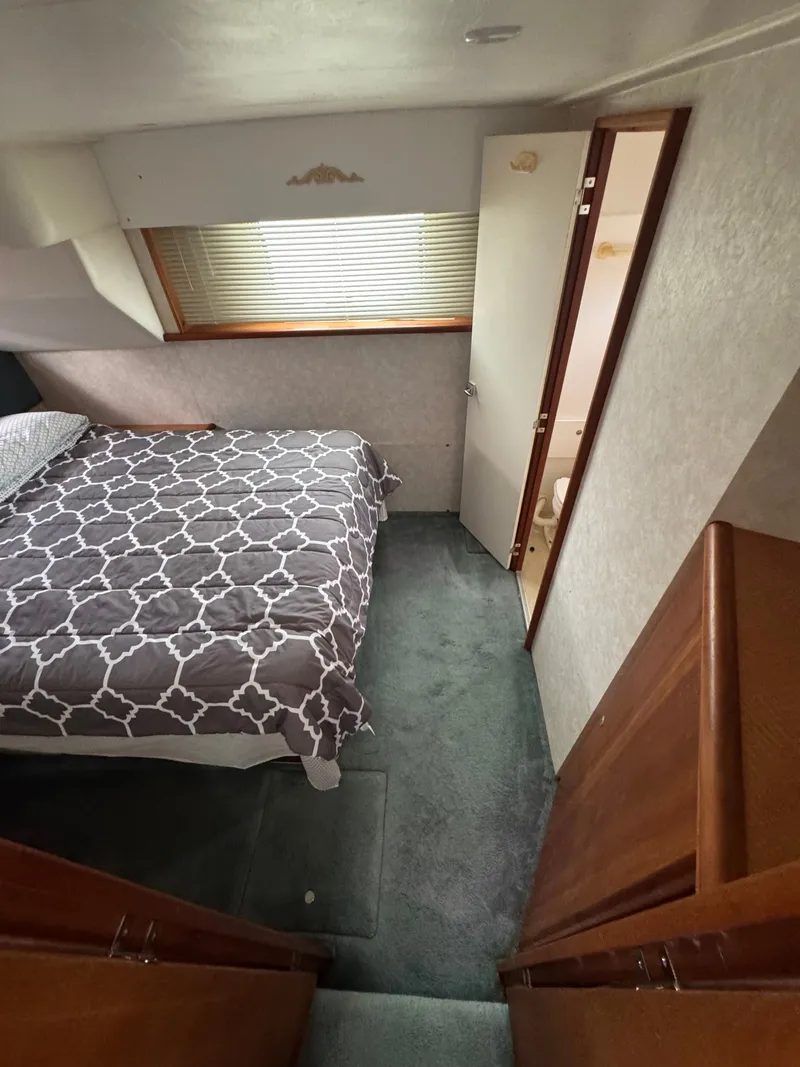 Slide: The Image of Silverton 392 Motor Yacht 1997 - 70