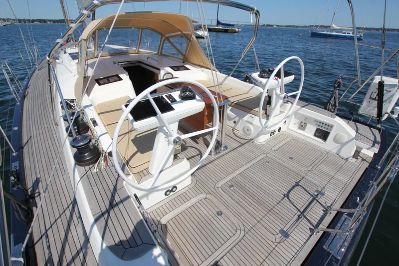 Slide: The Image of Cockpit from aft P - 12