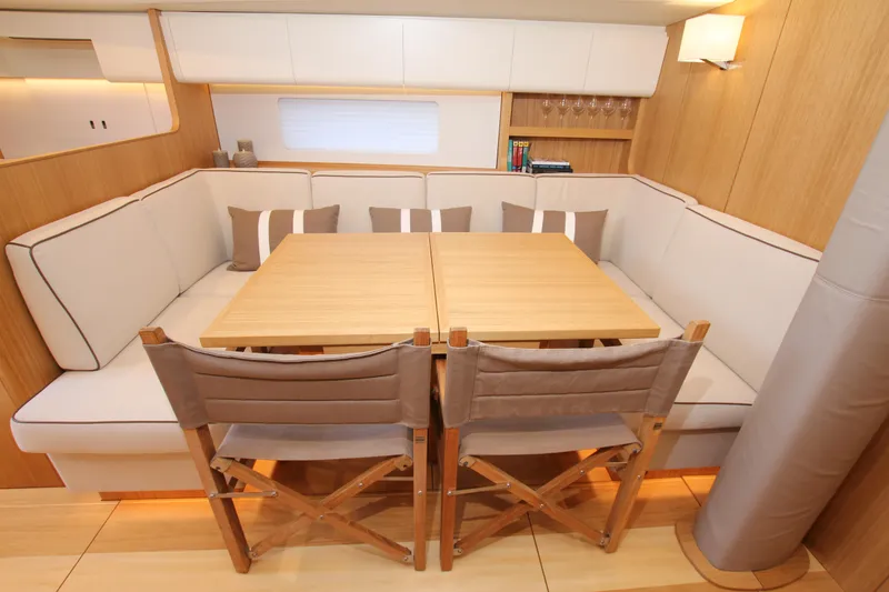 Slide: The Image of Dinette P side - 30