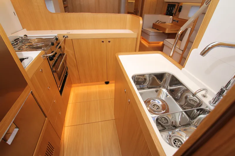 Slide: The Image of Galley from aft - 31