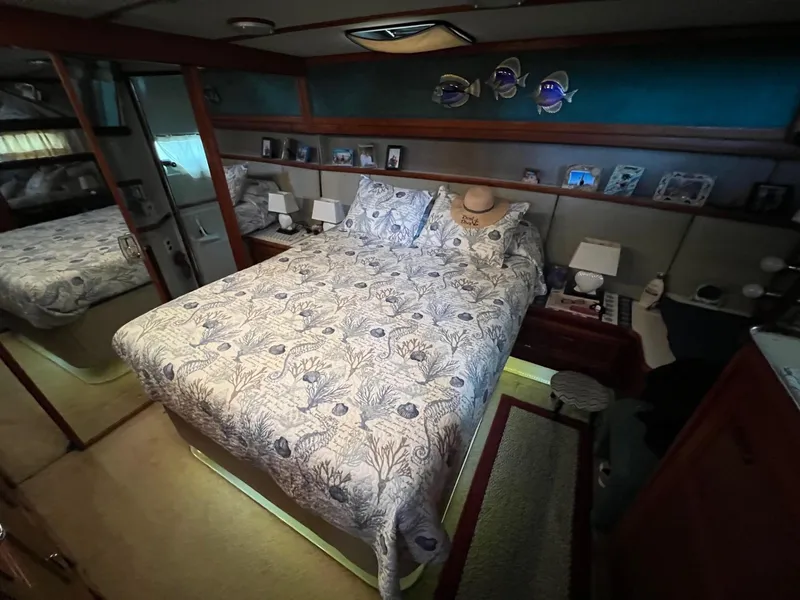 Slide: The Image of Carver 42 Aft Cabin Motor Yacht  - 24