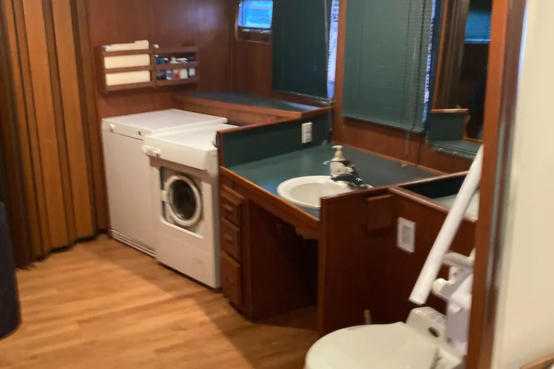 Slide: The Image of MAIN HEAD - 18