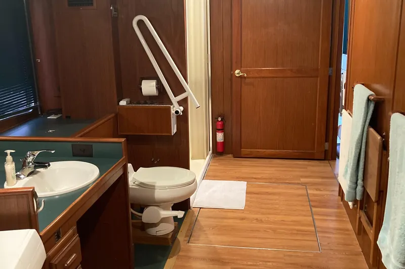 Slide: The Image of MAIN HEAD - 21