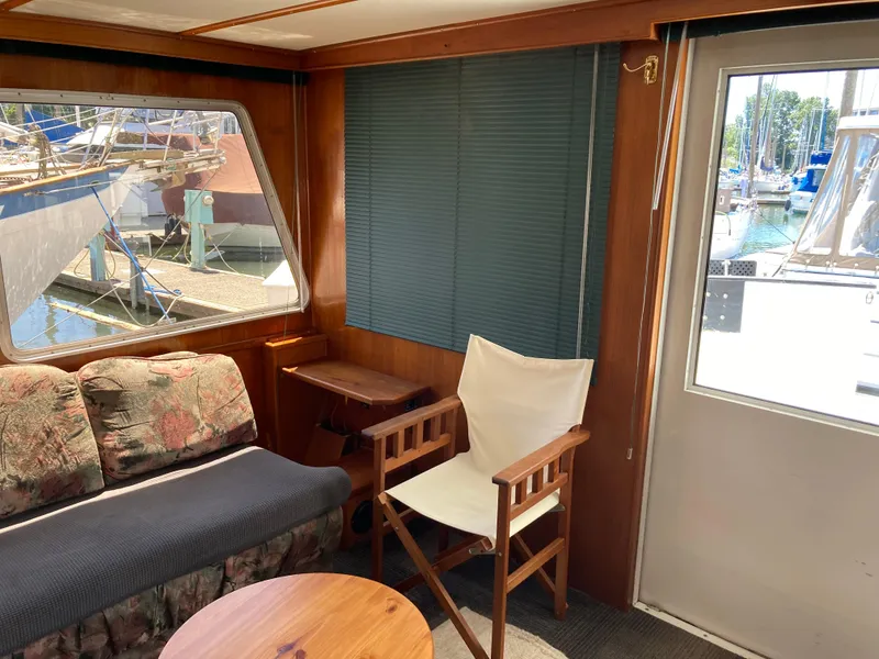 Slide: The Image of SALON - 35