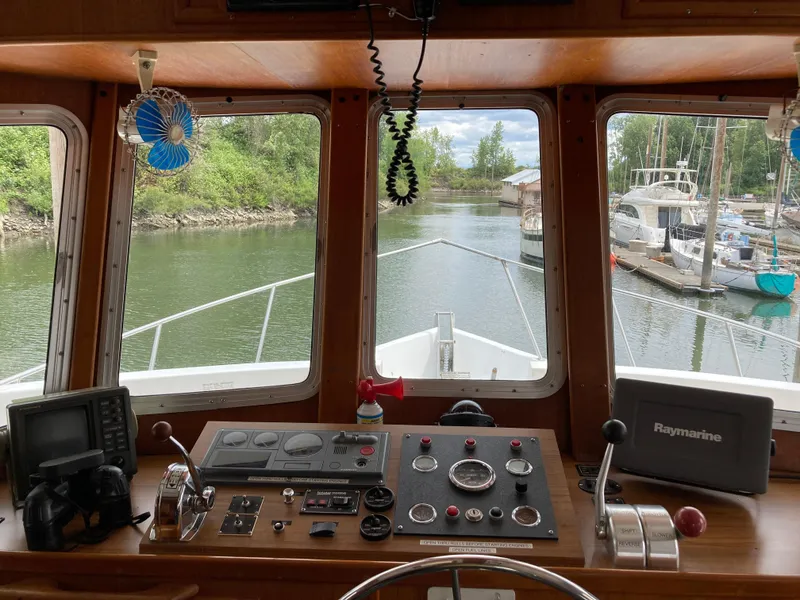 Slide: The Image of PILOTHOUSE VIEW - 54