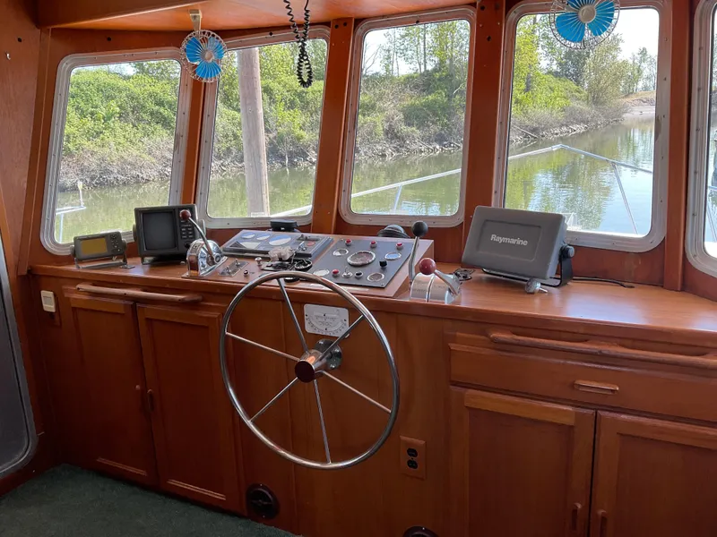 Slide: The Image of Sunnfjord Custom 1998 - 57