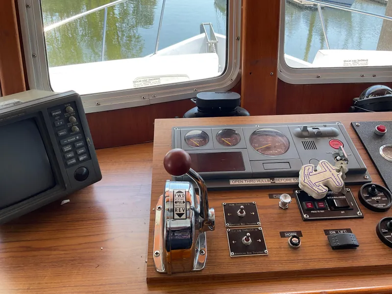 Slide: The Image of Sunnfjord Custom 1998 - 64