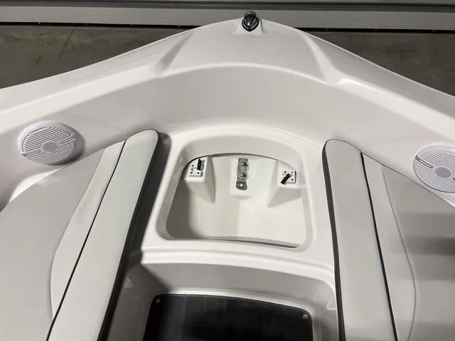 Slide: The Image of Yamaha SX190 2025 - 25