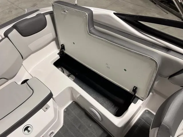 Slide: The Image of Yamaha SX190 2025 - 7