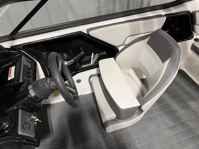 Slide: The Image of Yamaha AR190 2025 - 11