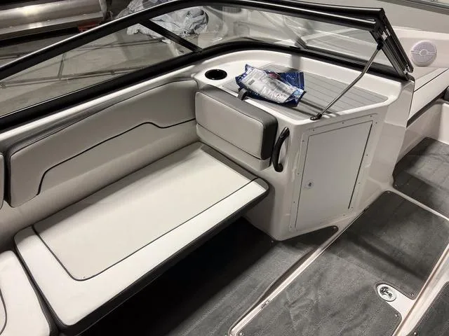 Slide: The Image of Yamaha AR190 2025 - 9