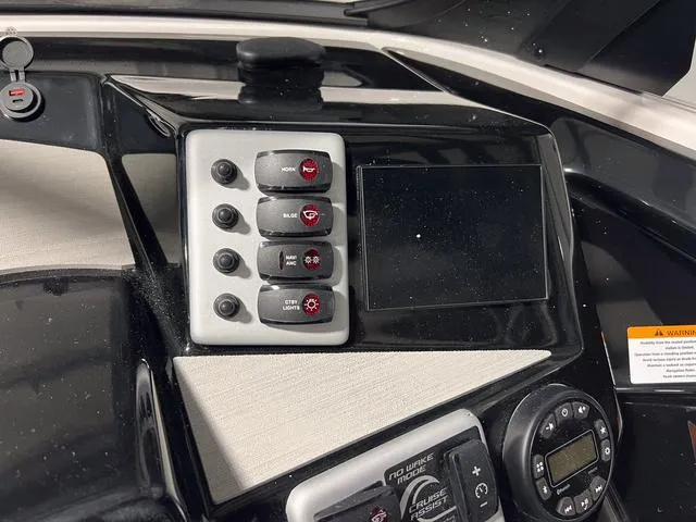 Slide: The Image of Yamaha AR220 2025 - 14