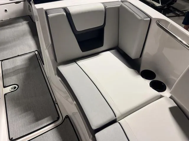 Slide: The Image of Yamaha AR220 2025 - 21