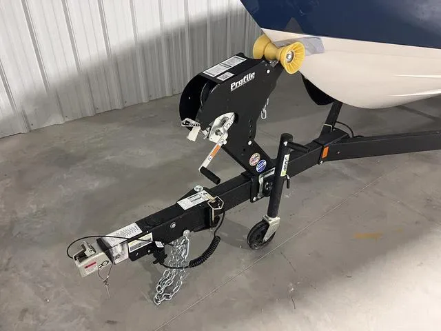 Slide: The Image of Yamaha AR220 2025 - 3