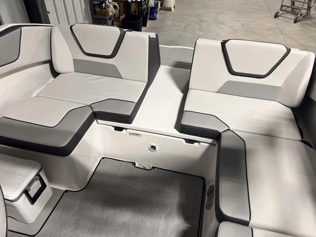 Slide: The Image of Yamaha AR220 2025 - 8