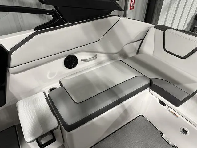 Slide: The Image of Yamaha AR250 2025 - 11