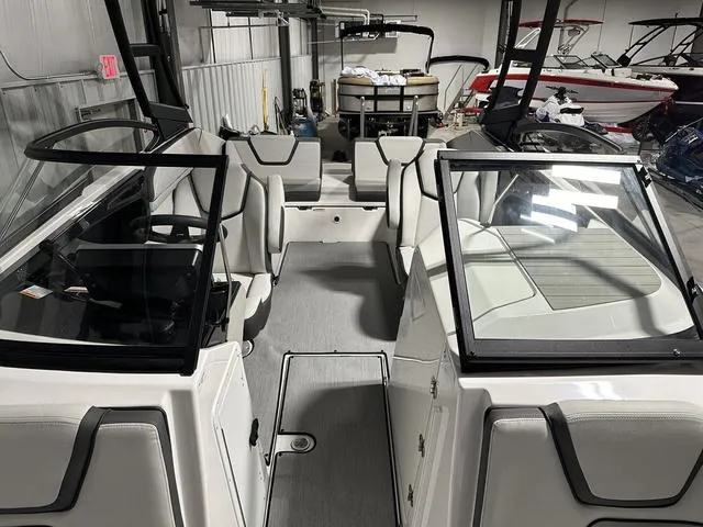 Slide: The Image of Yamaha AR250 2025 - 25