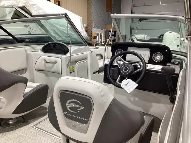 Slide: The Image of Crownline Boats E220 XS 2024 - 13