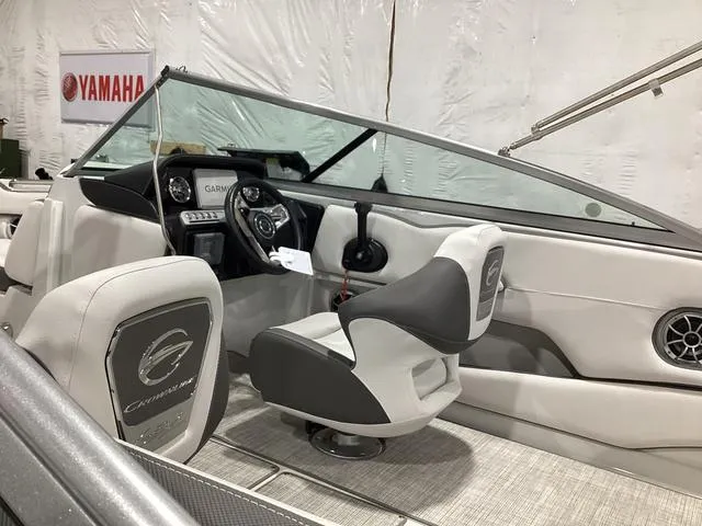 Slide: The Image of Crownline Boats E220 XS 2024 - 7