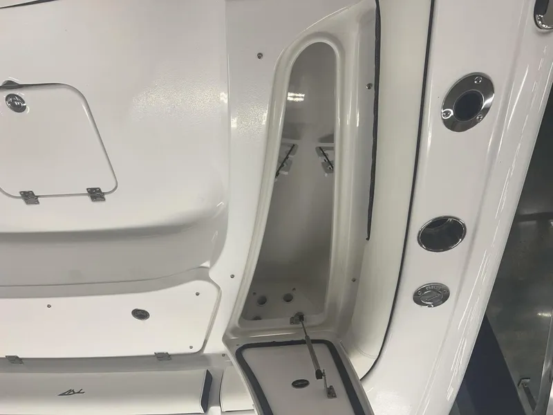 Slide: The Image of Tidewater 2500 Carolina Bay 2025 - 8