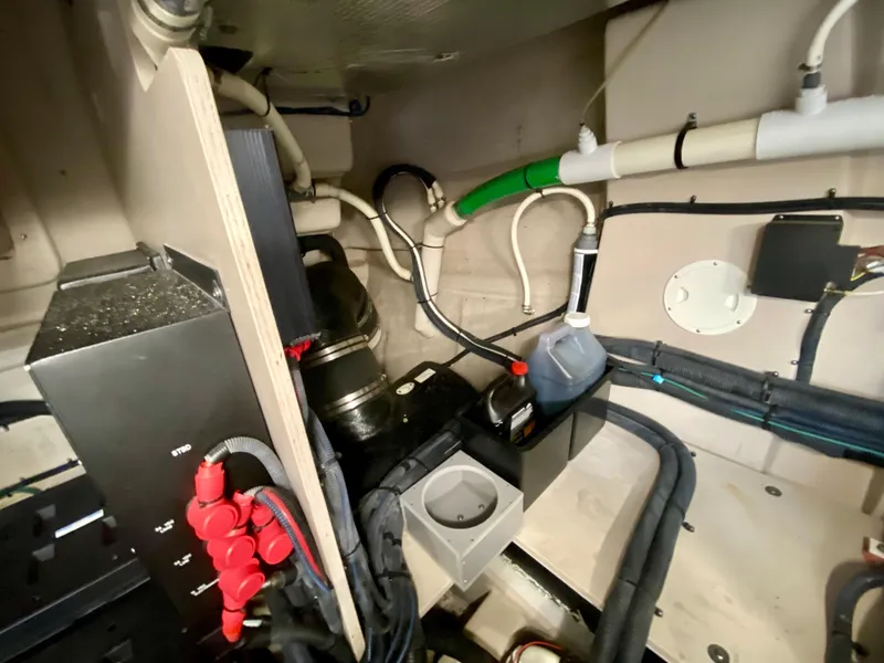 Slide: The Image of Sea Ray 580 Sundancer 2013 - 88