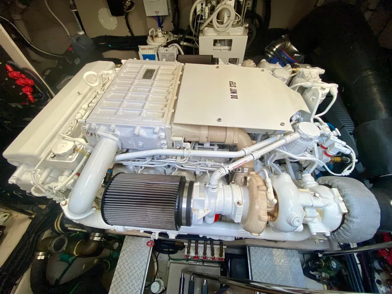 Slide: The Image of Sea Ray 580 Sundancer 2013 - 78