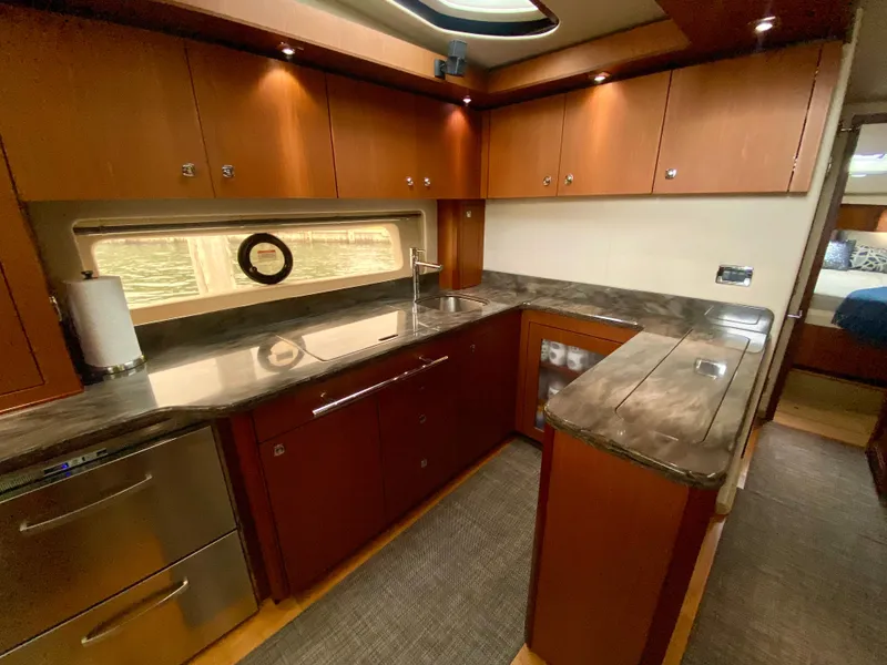 Slide: The Image of Sea Ray 580 Sundancer 2013 - 62