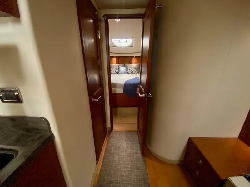 Slide: The Image of Sea Ray 580 Sundancer 2013 - 61