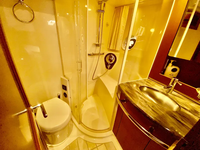 Slide: The Image of Sea Ray 580 Sundancer 2013 - 69