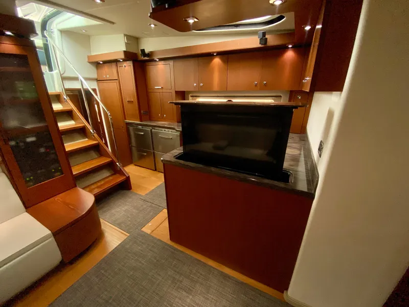 Slide: The Image of Sea Ray 580 Sundancer 2013 - 60