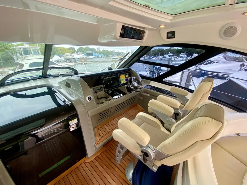 Slide: The Image of Sea Ray 580 Sundancer 2013 - 50