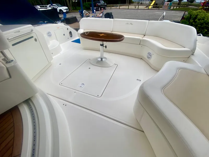 Slide: The Image of Luxurious seating area on 2013 Sea Ray 580 Sundancer yacht. - 21
