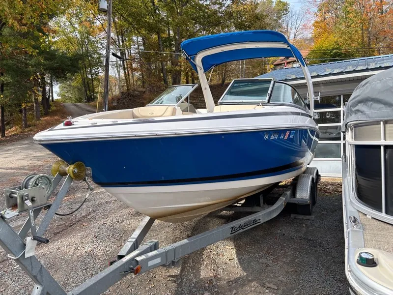 Slide: The Image of Regal BOWRIDER 2300 2012 - 10