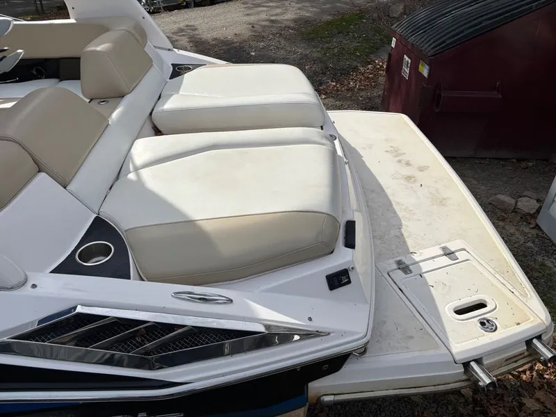 Slide: The Image of Regal BOWRIDER 2300 2012 - 6