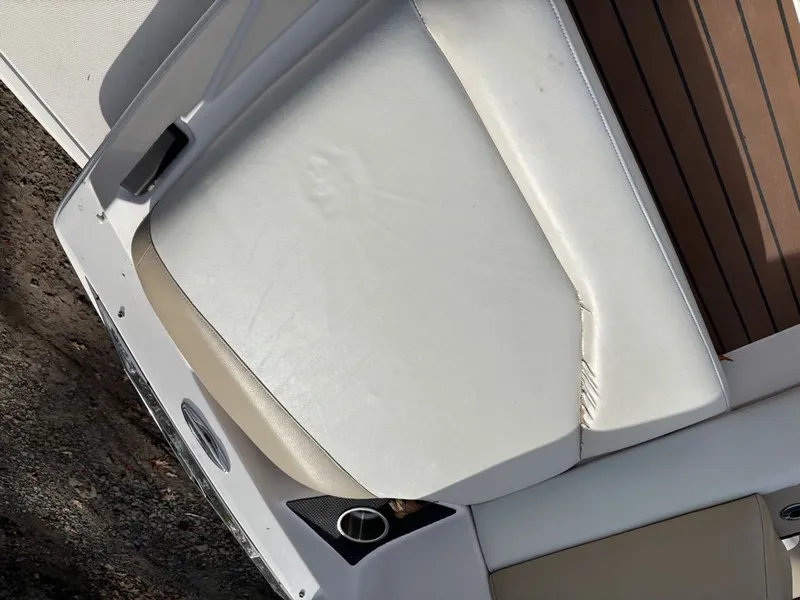 Slide: The Image of Regal BOWRIDER 2300 2012 - 9