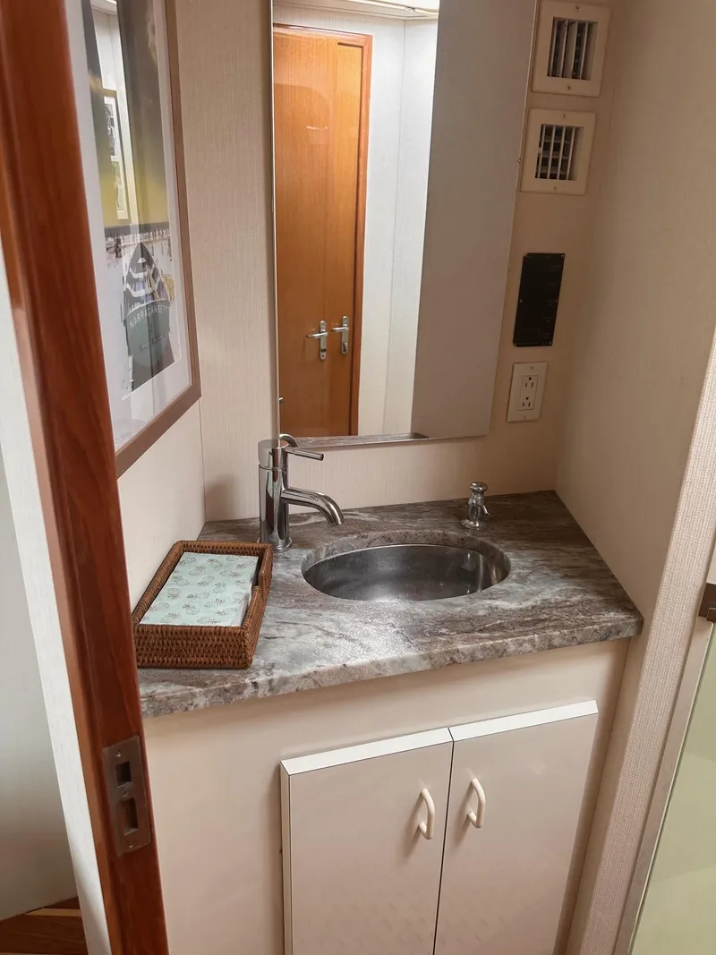 Slide: The Image of Viking 43 Open 2000 - 16